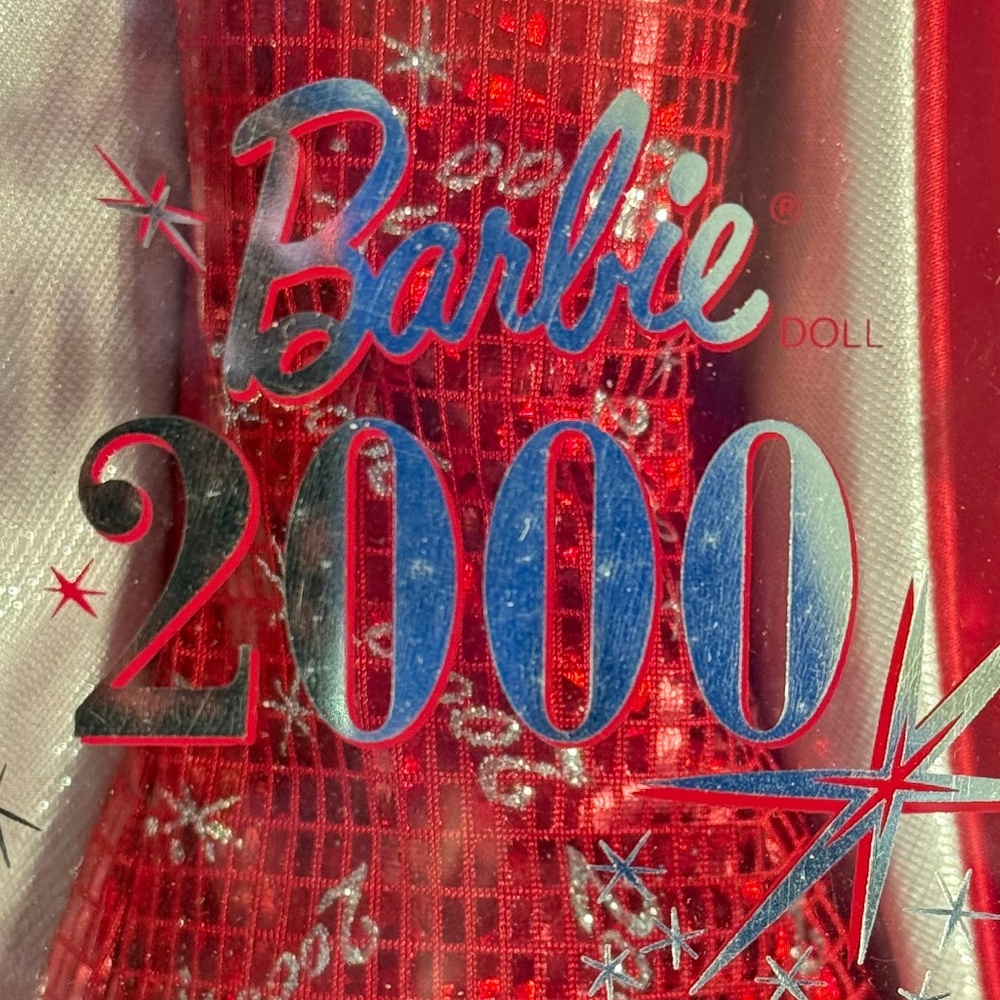 BARBIE 2000 Collector Edition Doll - Picture 3 of 8